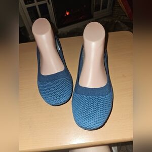 ALLBIRDS 'Tree Breezer' Beautiful Sapphire Blue Flats 10 EXCELLENT Pre-owned!!